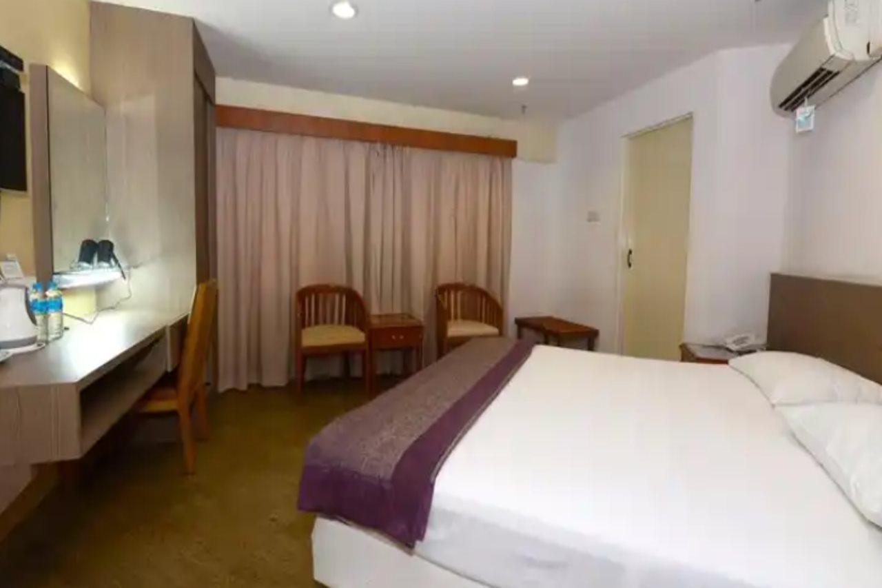 Oyo 106 Beach Hotel Singapore Exterior photo